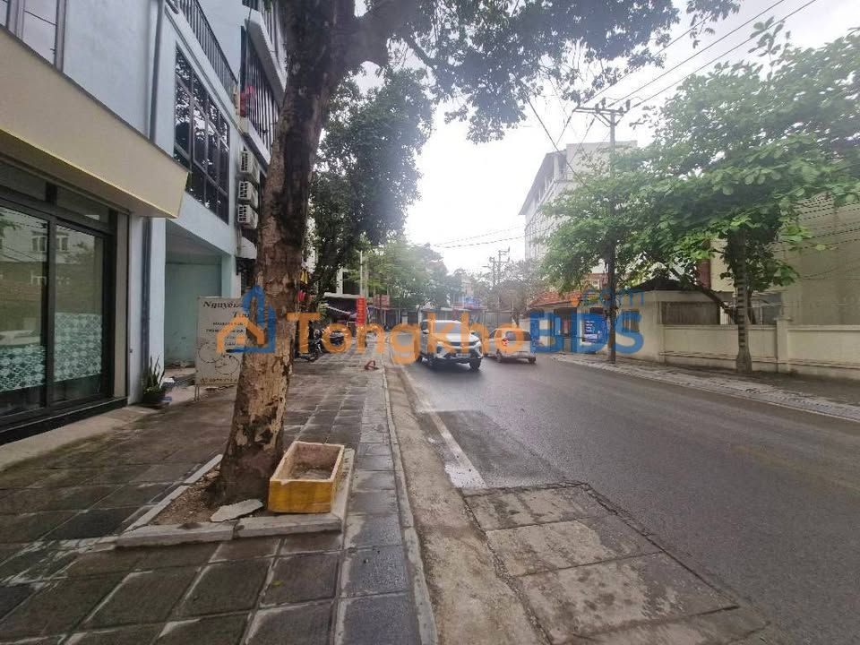 Đất thổ cư Chúc Sơn 121m² 8 tỷ - Sổ đỏ chính chủ