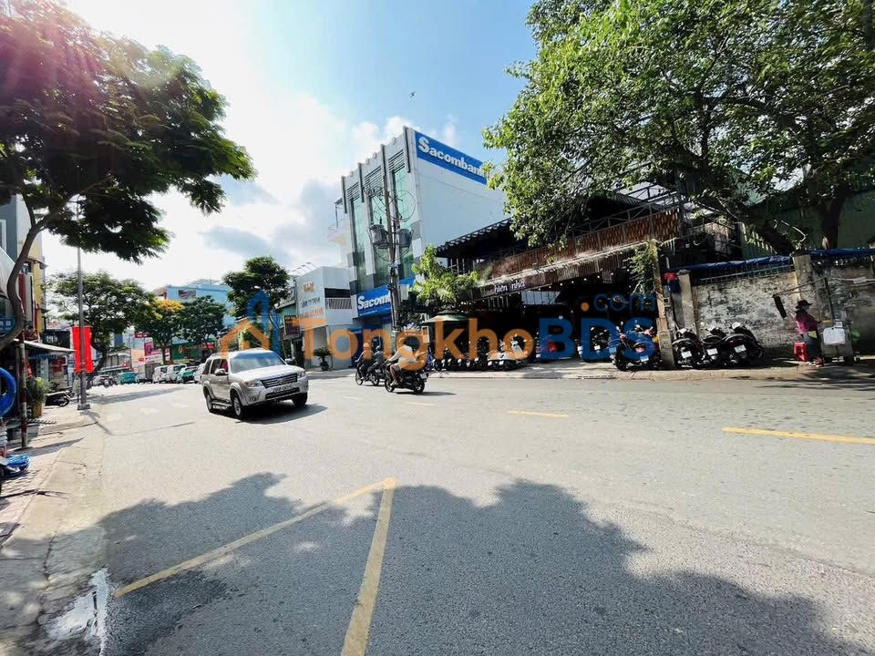 Nha mat tien Vuon Lai Tan Phu 800m2 110ty - O to vao tan nha