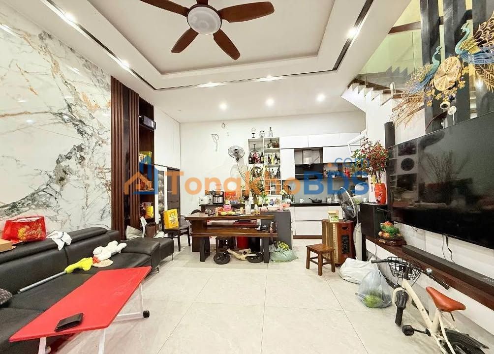 Nhà riêng Hoàng Văn Thái Thanh Xuân 65m² 13.5 tỷ - Ô tô vào tận nhà