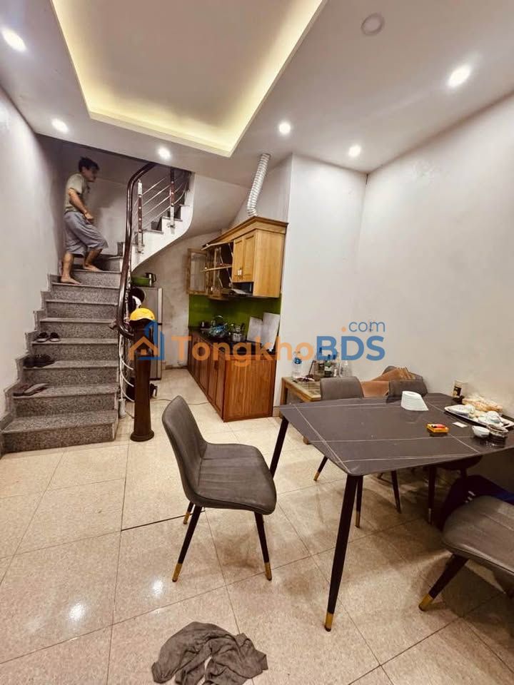 Nhà riêng Giải Phóng 23m² 4 tỷ - Chính chủ bán gấp