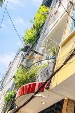 Nhà Khánh Hội Q4 21m² 4.6 tỷ - Ô tô vào tận nhà sát cửa