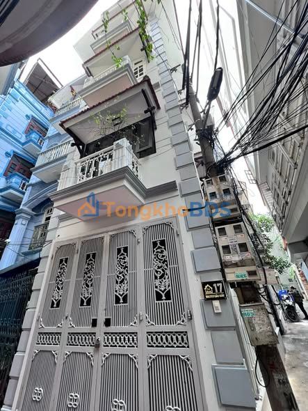 Nhà nguyên căn Cầu Giấy 48m2 22tr - Ô tô vào tận nhà