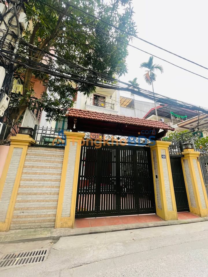Townhouse Nguyễn Văn Cừ 165m² 50 tỷ - Kinh doanh mặt tiền