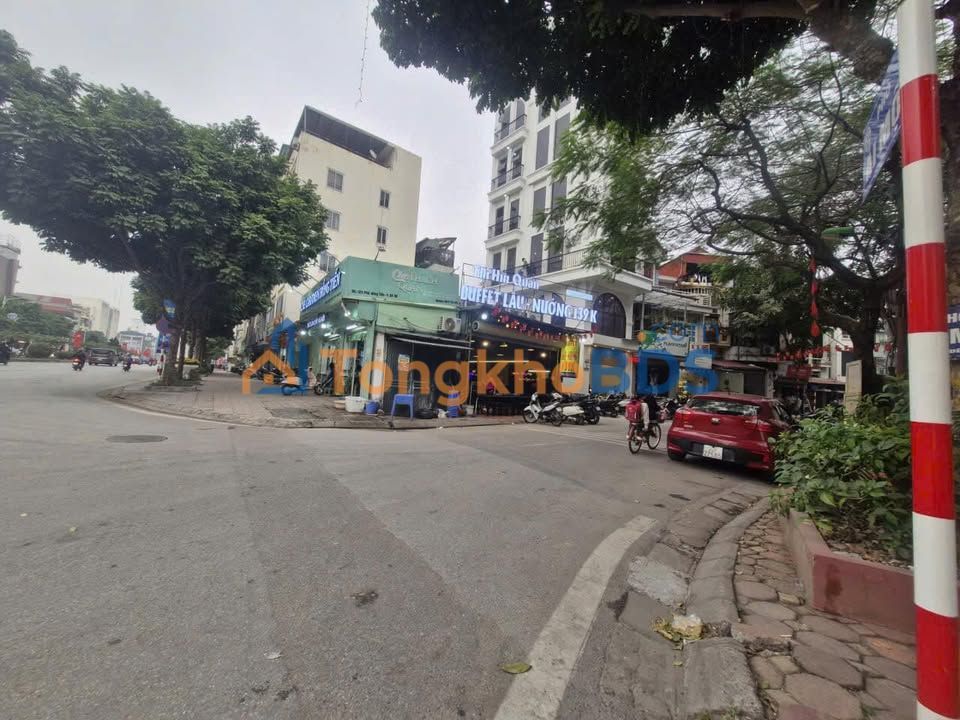 Nhà mặt phố Bồ Đề Long Biên 42m2 18.9 tỷ - Chính chủ bán