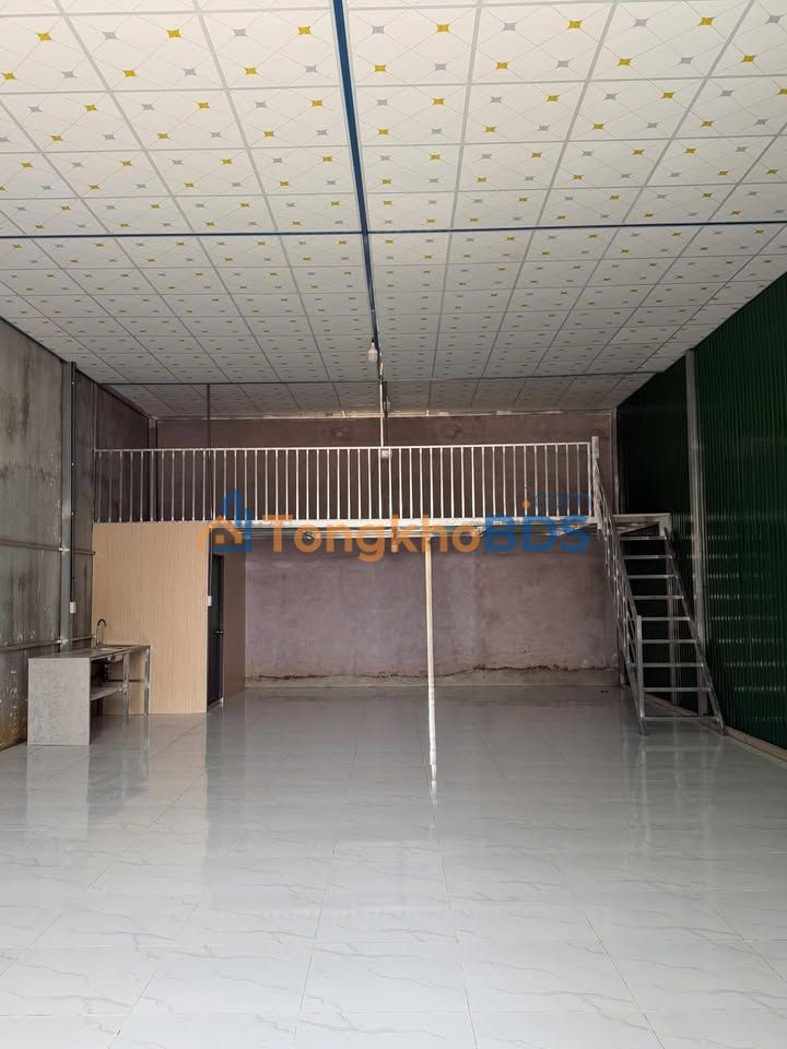 Nha cho thue Pham Van Dong 100m2 5 trieu - O to vao tan nha