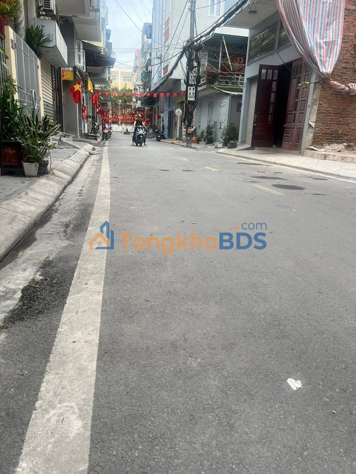 Đất Trần Hưng Đạo Hạ Long 30m² 2 tỷ - Đường ô tô rộng