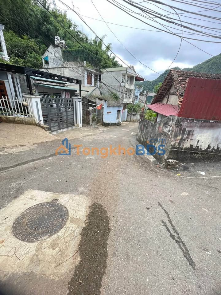 Đất nền Chiềng Lề 100m² - Đường ô tô đỗ cửa