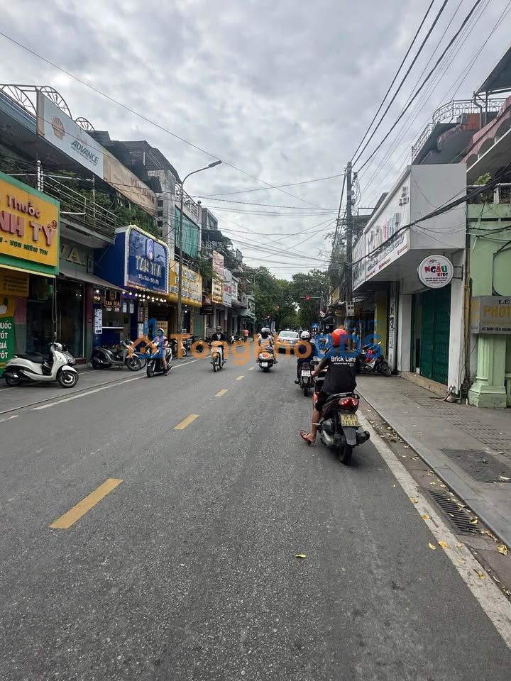 Mặt Tiền Kinh Doanh Đinh Tiên Hoàng, Huế 400m² - Giá Tốt