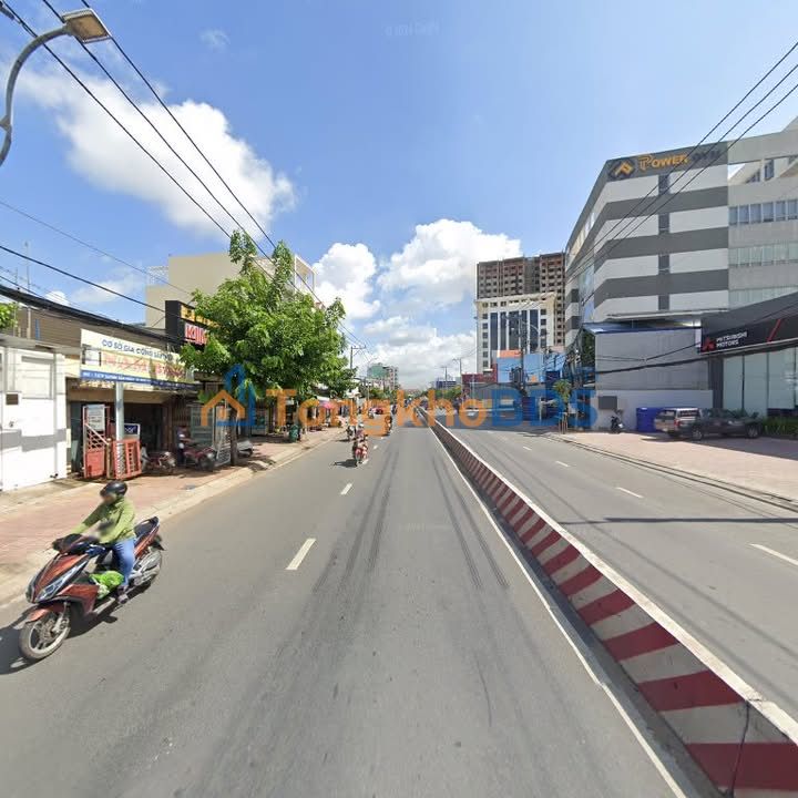 Nhà phố Q7 Huỳnh Tấn Phát 585m² 465tr - Mặt tiền KD