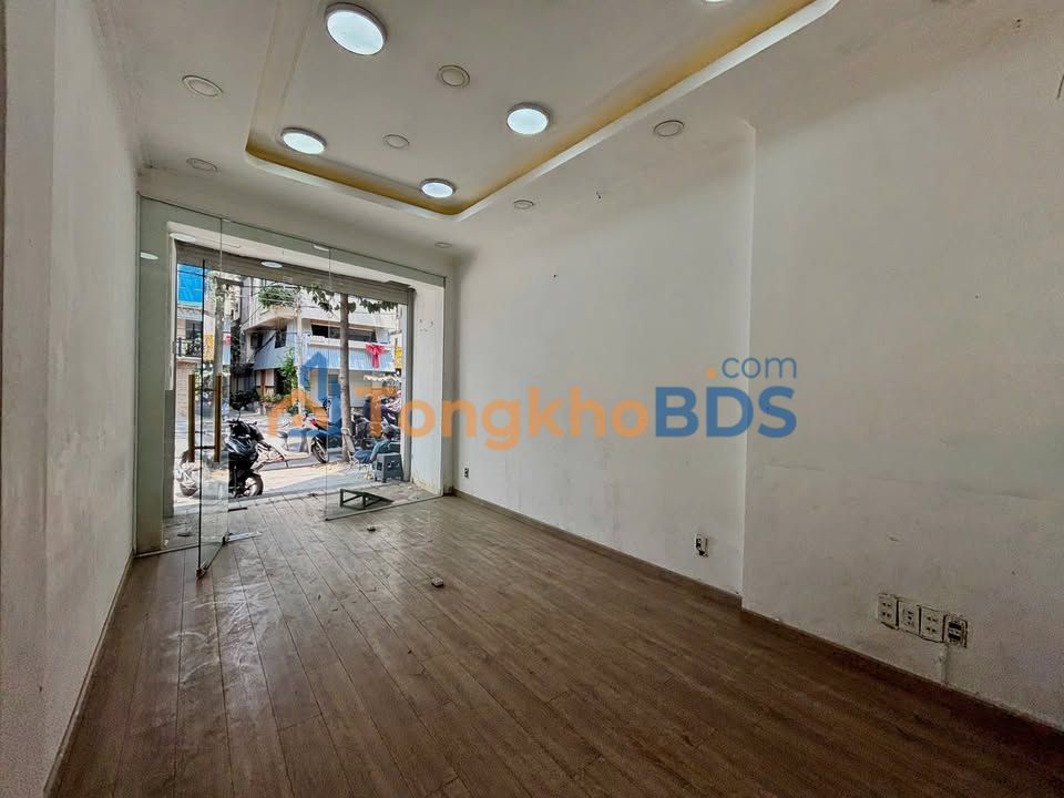 Mặt bằng Trần Quang Khải Q1 26m² 22 triệu - Cho thuê ngay