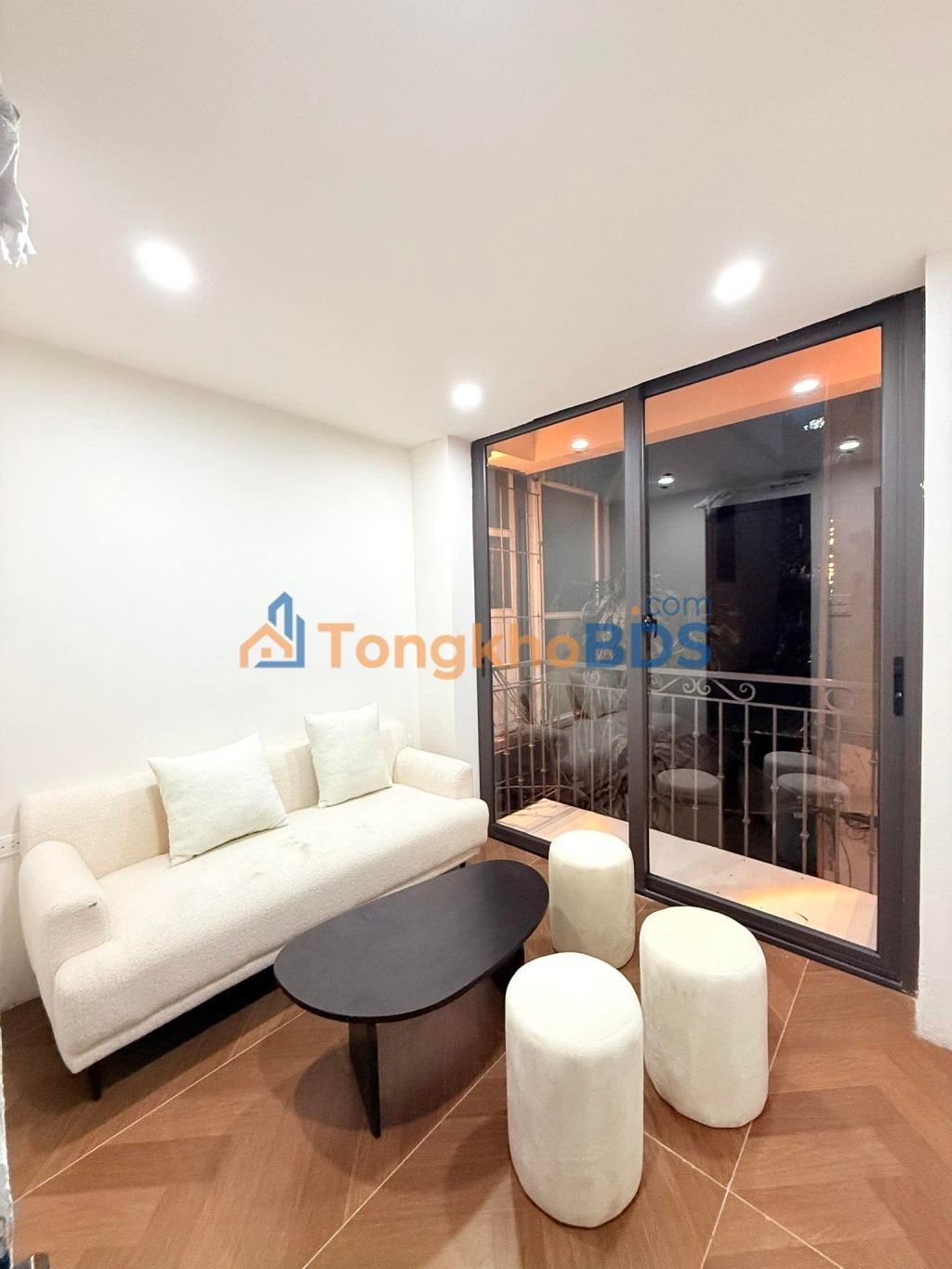 Nhà riêng Nguyễn Chí Thanh 15m² 6.88 tỷ - Chính chủ view Lotte