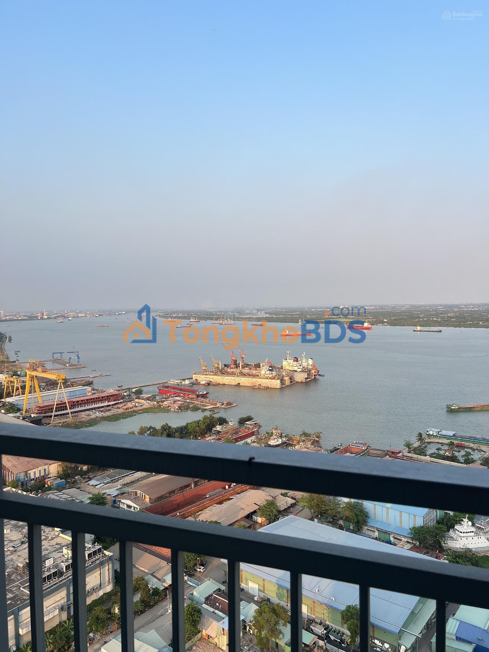 Căn hộ Q7 Saigon Riverside 86m² 17 triệu - View sông tầng cao
