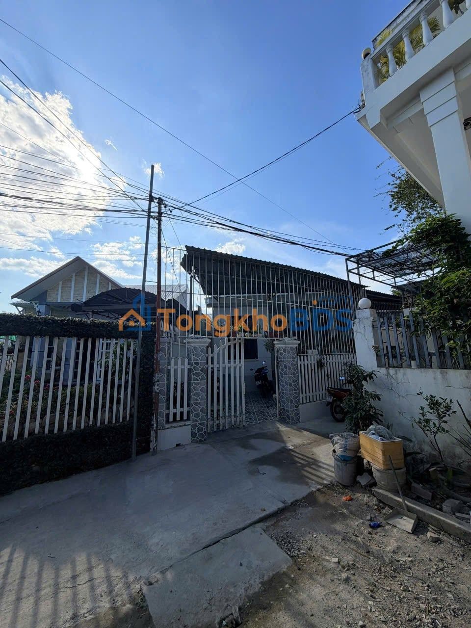 Nhà Phường Phương Sài Nha Trang 151m² 3.25 tỷ - Ô tô vào nhà
