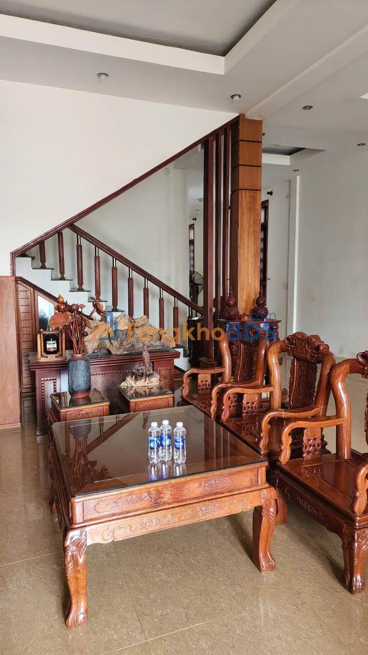 Nhà riêng Đào Duy Từ Kon Tum 202m² 3 tỷ - Ô tô vào tận nhà