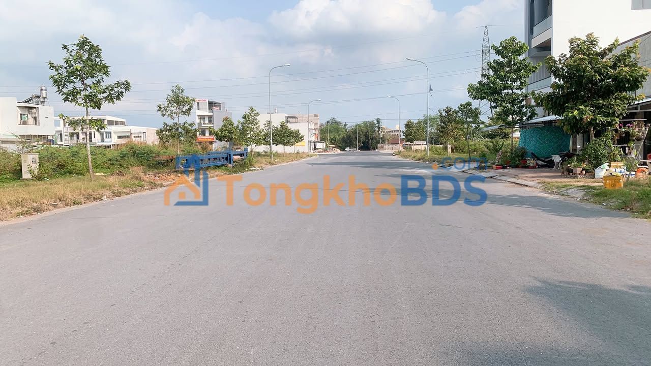 Đất nền Cần Thơ A4 110m² giá 3,3 tỷ – Sổ hồng thổ cư sẵn