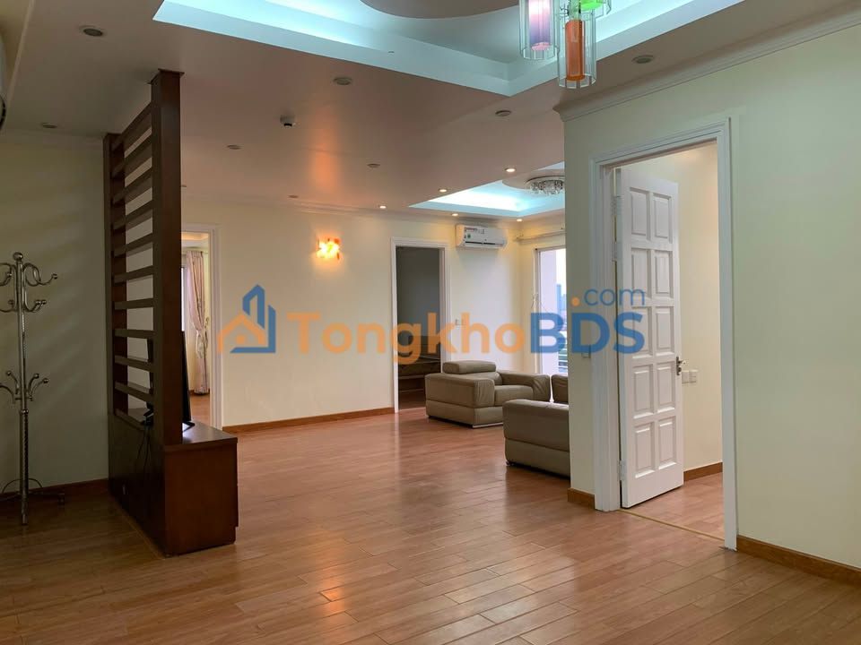 Căn hộ Ciputra Tây Hồ 153m² giá 15.3 tỷ – Tầng cao view đẹp