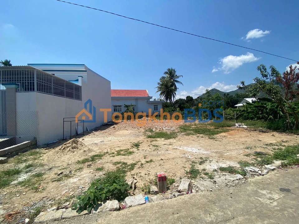 Đất nền Vĩnh Hòa Nha Trang 117m² 1,55 tỷ - Đường to ô tô