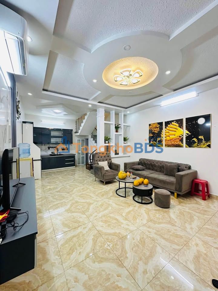 Nhà 3 tầng Lê Chân 40m² 2,99 tỷ - Full nội thất sẵn ở