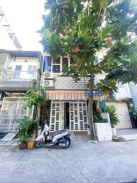 Nhà Lạc Long Quân P5 Q11 20m² giá 4.55 tỷ - Chính chủ bán