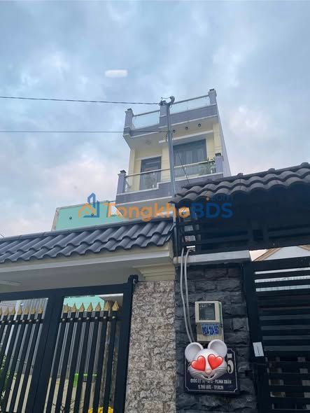 Nhà riêng Thủ Đức 104m2 6 tỷ - Ô tô vào tận nhà