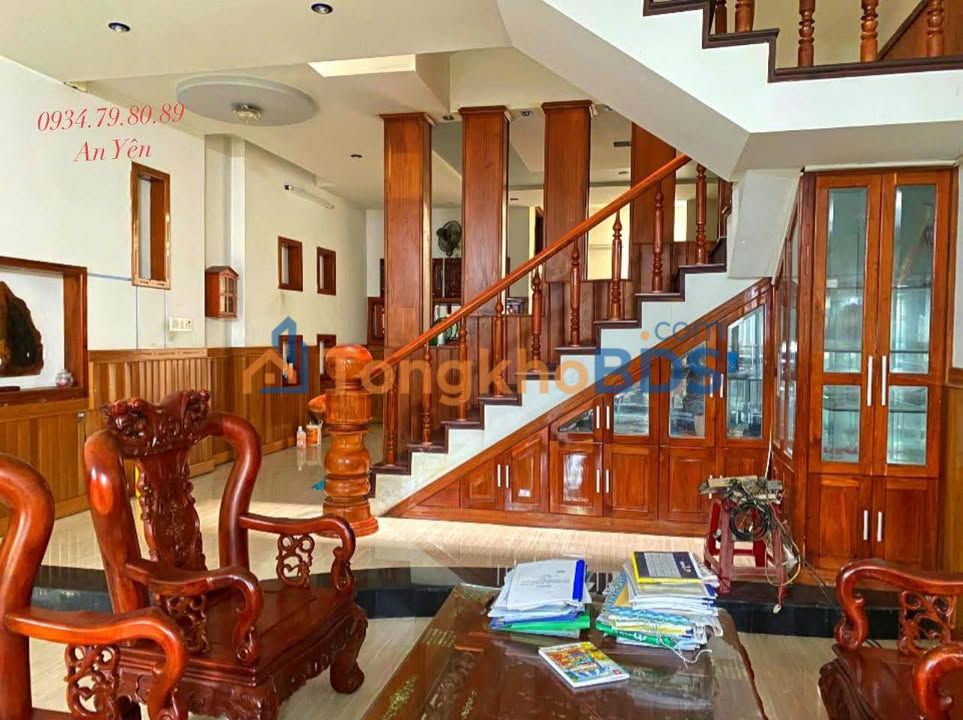 Nhà phố Cần Vương Tuy Hòa 108m² 6.3 tỷ - Giá tốt hiếm có