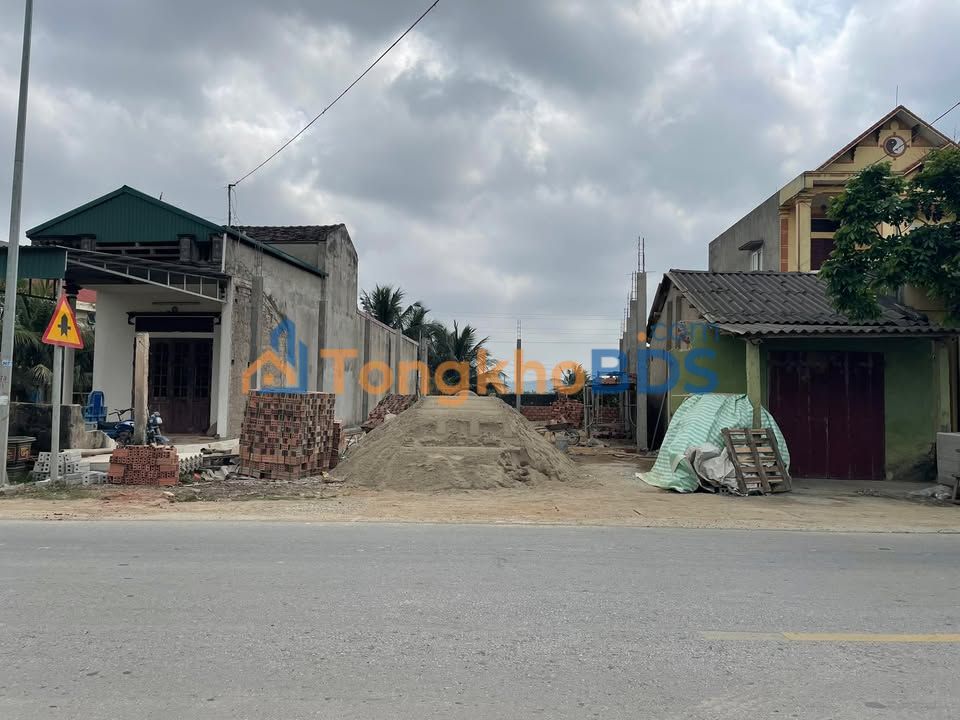 Nhà mặt tiền QL10 Hậu Lộc 180m² - Thích hợp KD