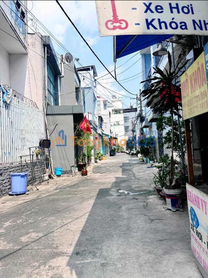 Nhà riêng Hòa Bình Tân Phú 76m² 6 tỷ - Ô tô vào nhà