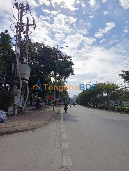 Nhà Dương Nội Hà Đông 30m2 giá 7 tỷ - Ô tô vào tận nhà