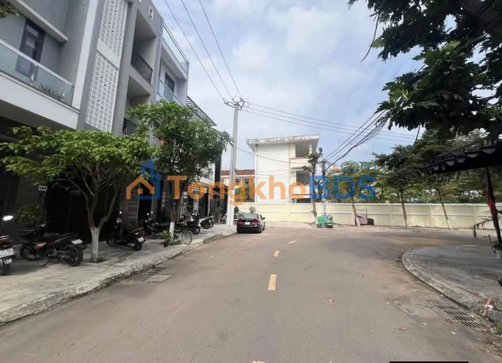 Nhà 3 Tầng Bùi Xuân Phái, Quy Nhơn - 75m², Kề Góc, Giá 7.77 Tỷ