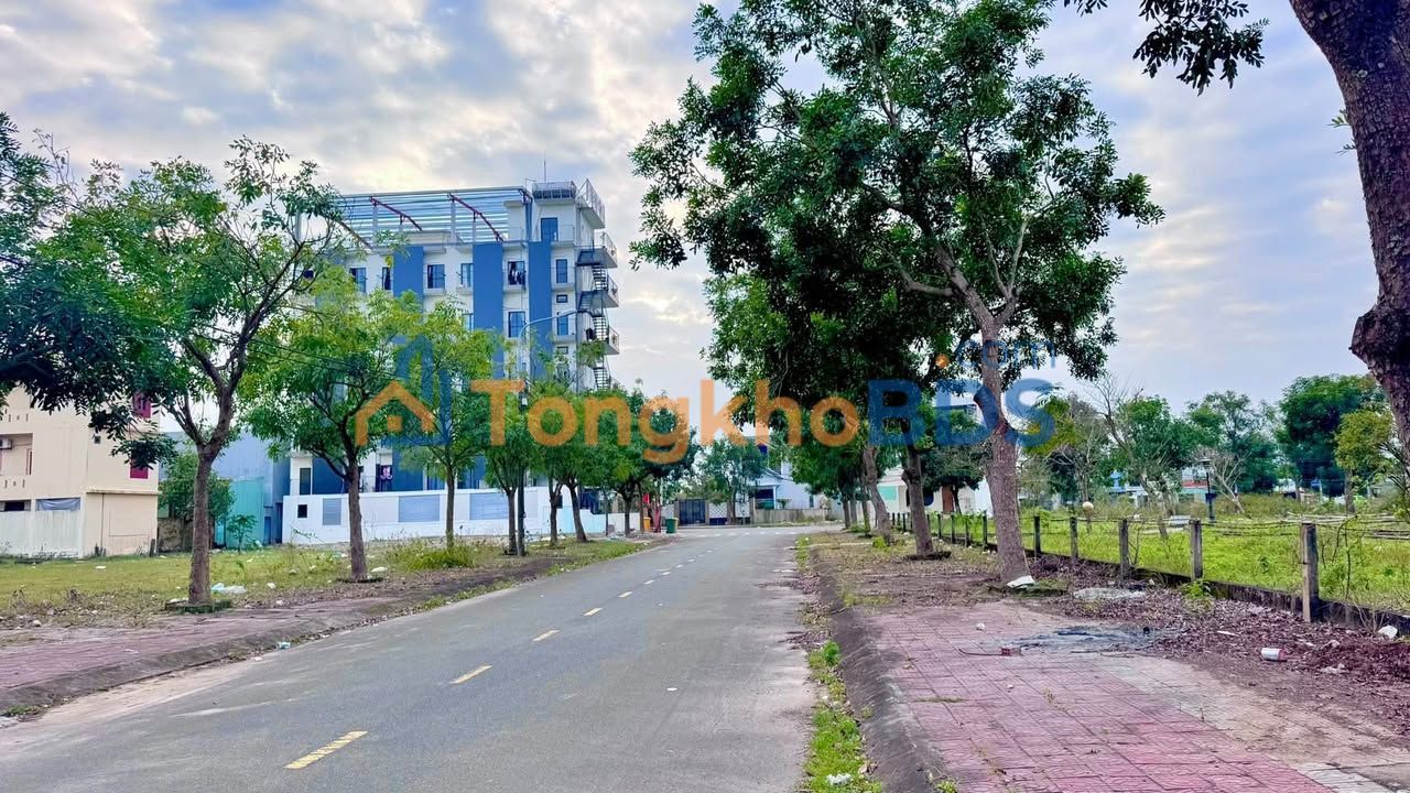 Đất nền Làng ĐH Quảng Nam 151m² 4.5 tỷ - Đường ô tô