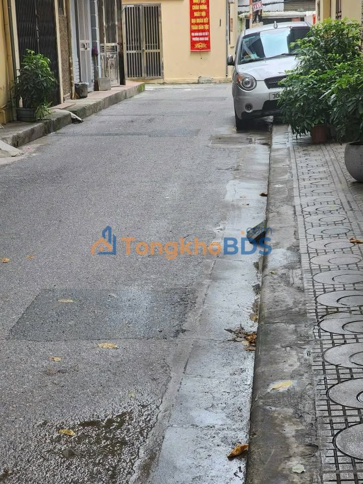 Nhà riêng Kim Ngưu Hai Bà Trưng 55m² - Ô tô vào tận nhà