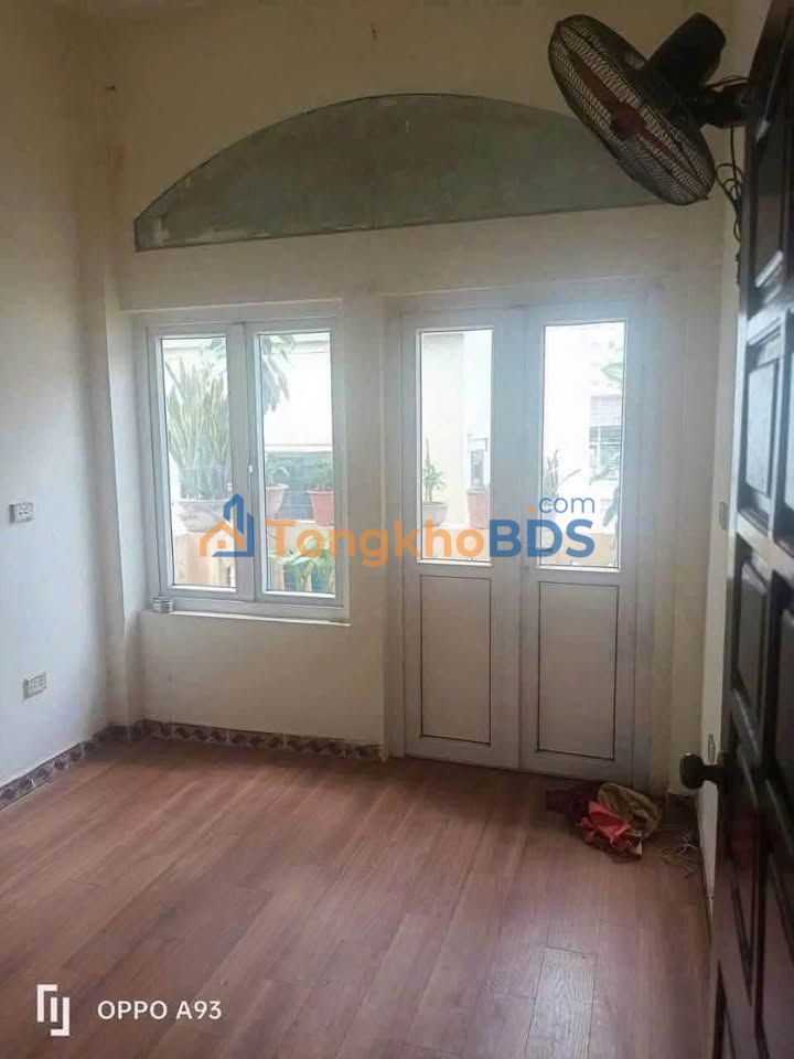 Căn hộ Núi Trúc Giảng Võ 90m² 13 tr/th Full nội thất