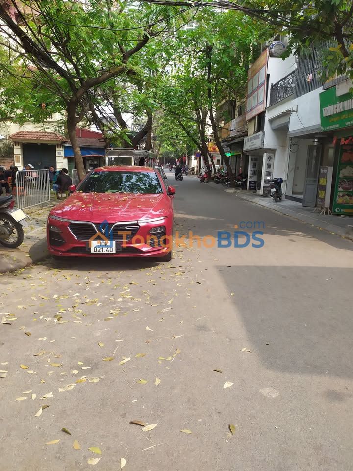 Nhà cho thuê Cầu Giấy Trung Hoà 80m² giá 20 triệu - Ô tô vào tận nhà