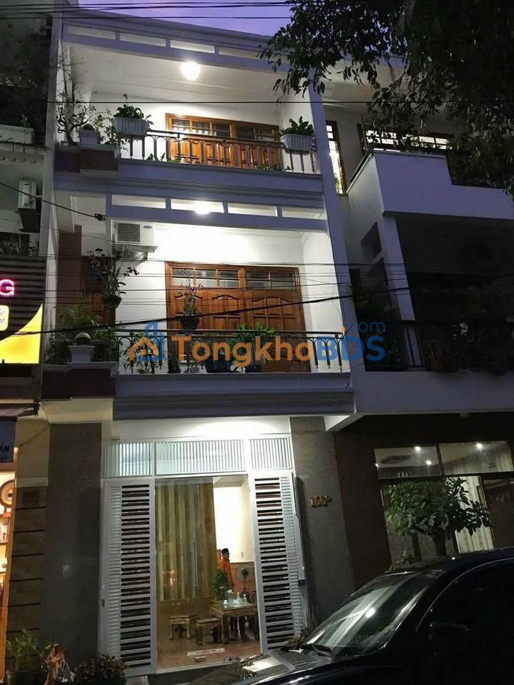 Nhà riêng Hoàng Văn Thụ Nha Trang 45m² 13,1 tỷ - Ô tô vào nhà