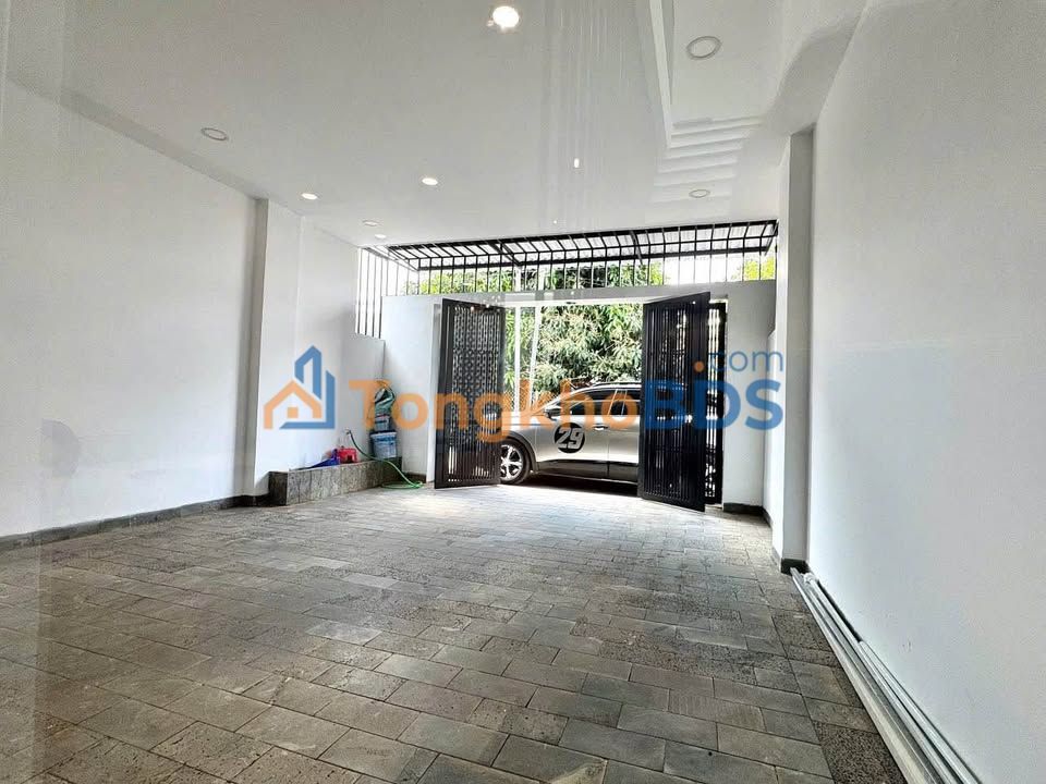 Nhà Phạm Ngũ Lão BMT 80m² 3.99 tỷ - Ô tô vào tận nhà