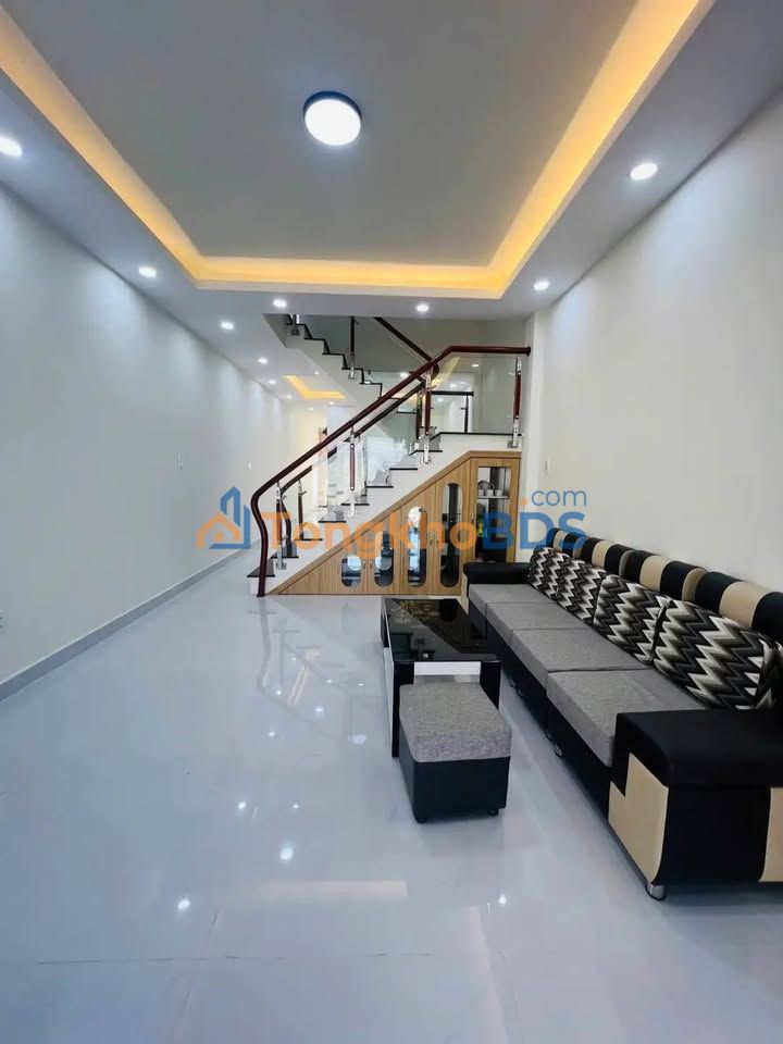 Nhà riêng Tô Vĩnh Diện P6 Đà Lạt 90m² 3,1 tỷ - Ô tô vào nhà