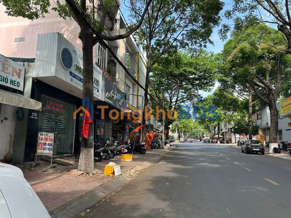 Nhà phố Trần Phú Đông Hòa 127m2 13.5 tỷ - Mặt tiền kinh doanh