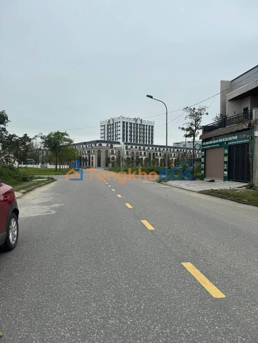 Bán Đất Mặt Tiền Bùi Dương Lịch, Hồng Lĩnh - 135m² Hướng Đông Nam