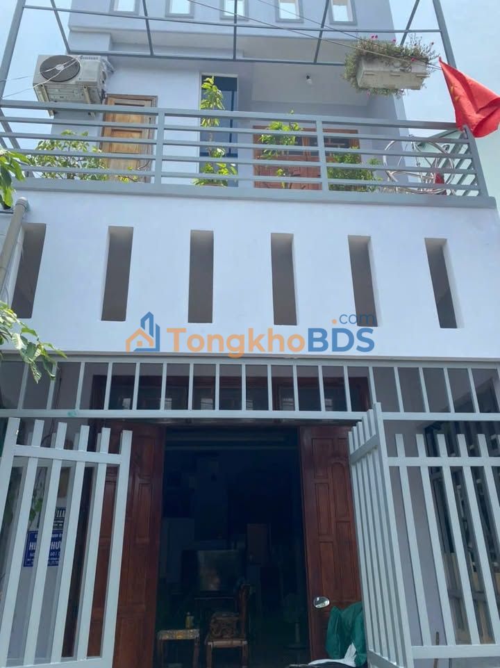 Nhà hẻm Trần Bình Trọng Phú Thọ 62m² 2.5 tỷ - Chính chủ