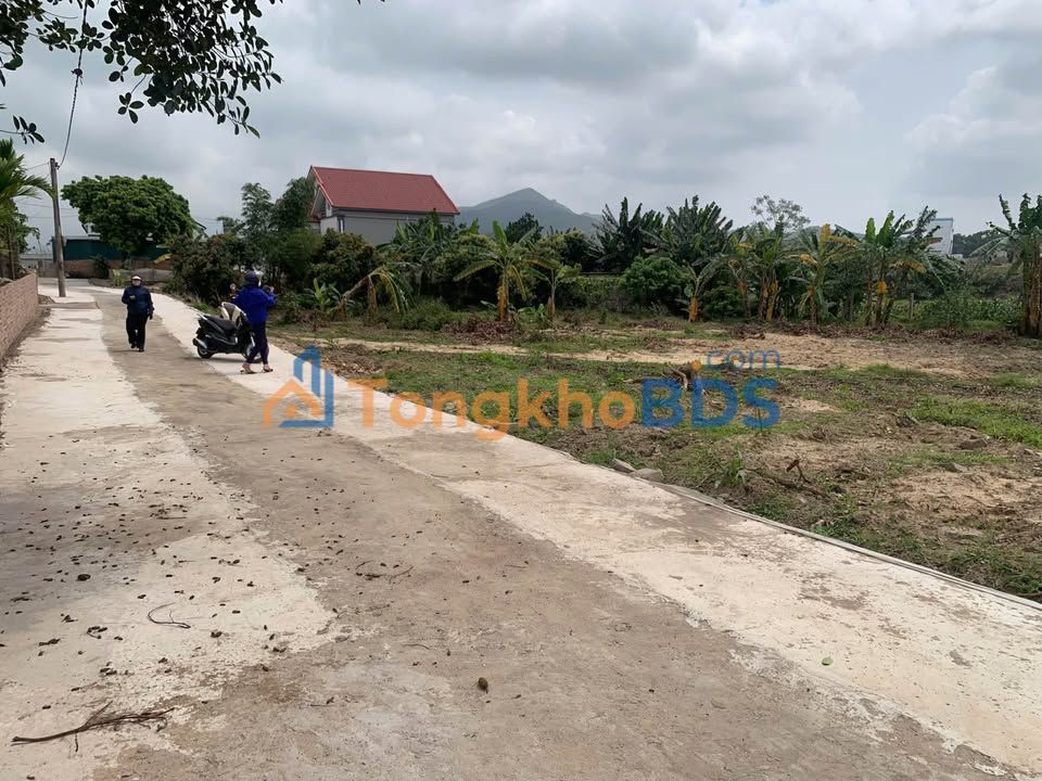 Đất nền Bình Khê Đông Triều 179m2 399 triệu - Đường to ô tô