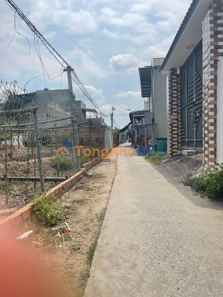 Nhà riêng Ấp Long Hưng 102m² giá 2.1 tỷ - Chính chủ bán