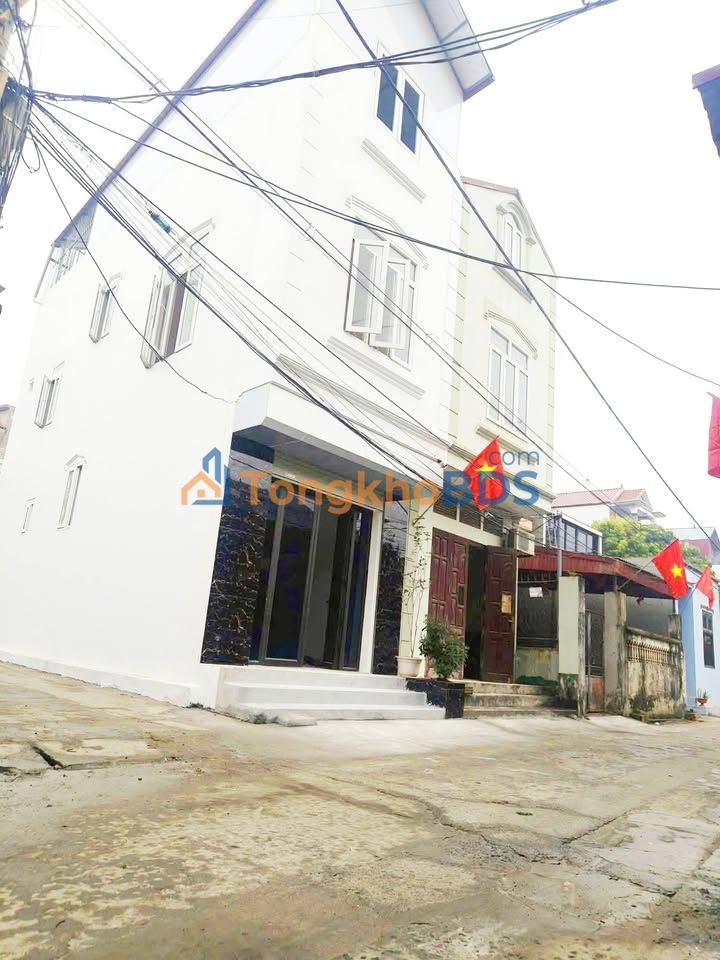 Nhà phố Tiền Phong Mê Linh 49m2 giá 4 tỷ - Mặt tiền kinh doanh đỉnh