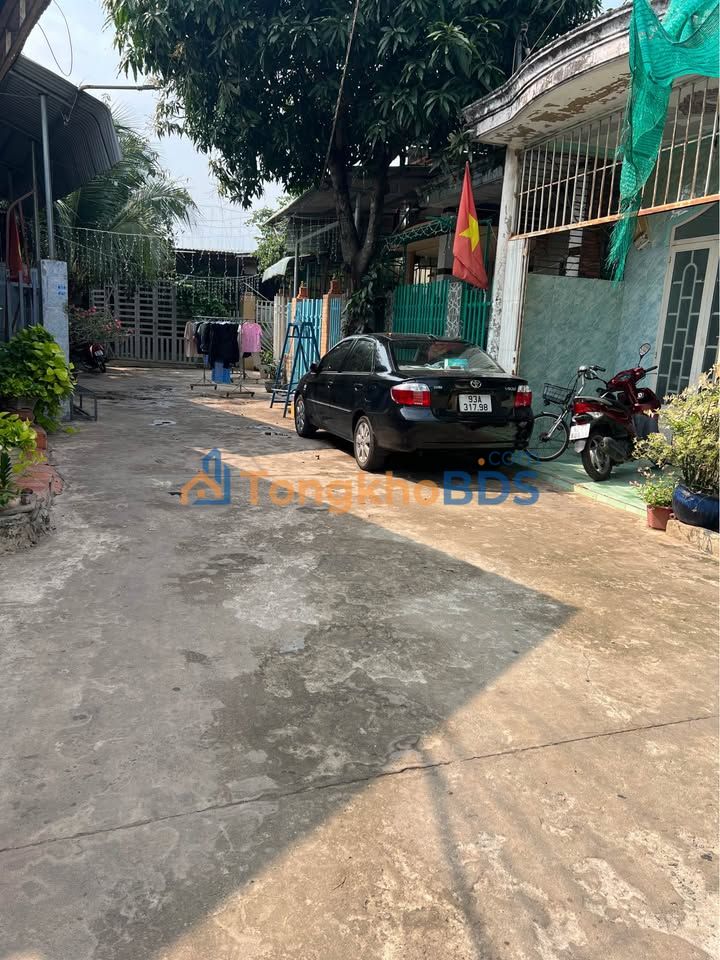 Nhà KP5 Tiến Thành Đồng Xoài 118m² 1.2 tỷ - Ô tô vào tận nhà