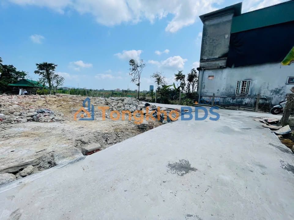 Đất nền Lê Hồng Phong, Hà Tĩnh 100m² 1.4 tỷ - Sổ đỏ chính chủ