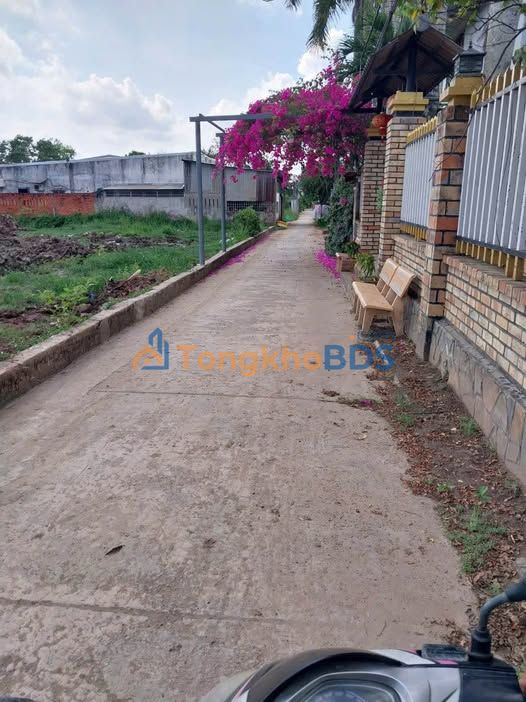 Nhà trệt Bạch Đằng Sóc Trăng 110m² 690 triệu - Ô tô vào sân