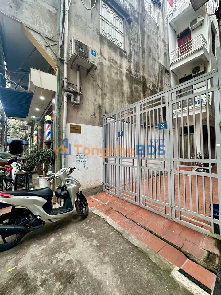 Nhà mặt phố Khương Đình 32m2 - Ô tô vào cửa sẵn sàng