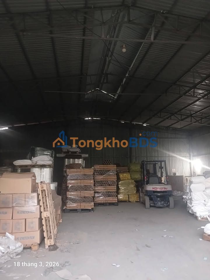 Kho Đông Hòa Dĩ An 250-320m² 15-25tr - Hoạt động ngay