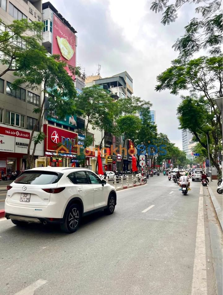 Nhà phố Thái Hà 64m² 50 tỷ - Mặt tiền kinh doanh