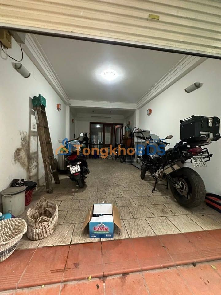 Nhà Phương Mai Đống Đa 50m² 21 tỷ - Ô tô tránh vào nhà