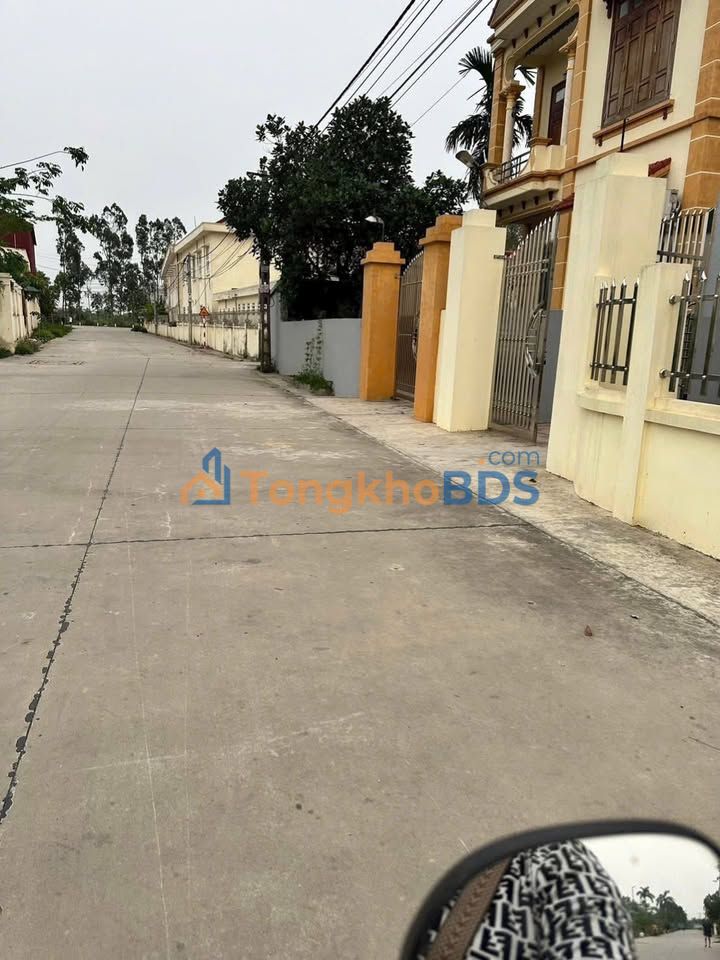 Đất nền Gia Tiến 126m² giá 1 tỷ - Đường to ô tô